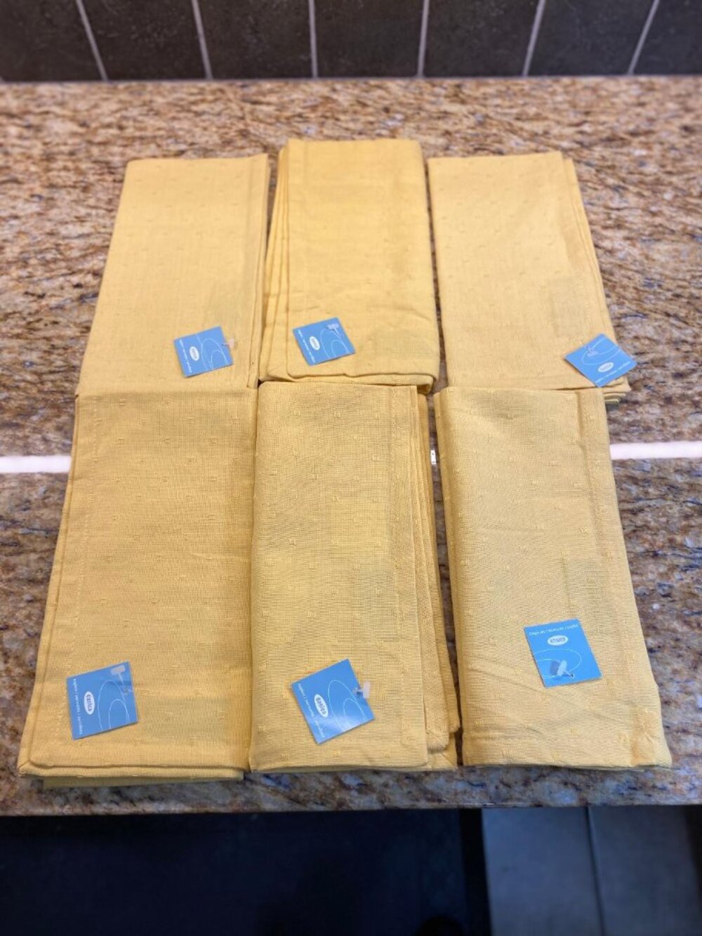 Danica 100% Cotton Straw Yellow Dinner Napkins, NEW, Qty 6